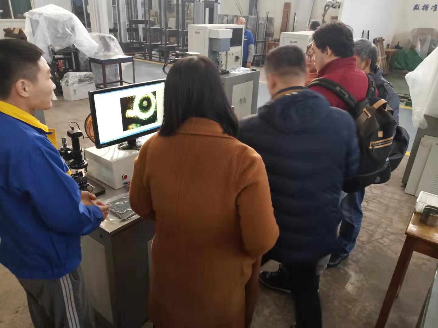 國外客戶到濟南香蕉在线观看免费工廠參觀考察